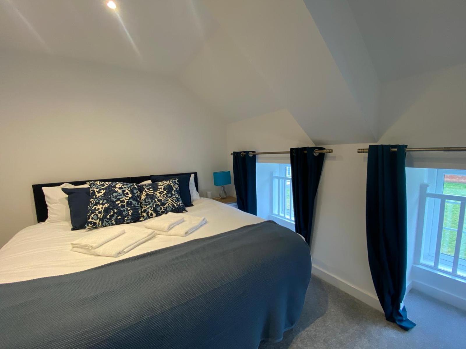 Stylish & Contemporary 2-Bed Townhouse - Parking - Wi-Fi - Netflix Διαμέρισμα Worksop Εξωτερικό φωτογραφία