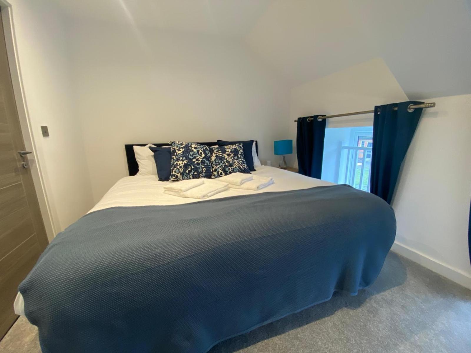 Stylish & Contemporary 2-Bed Townhouse - Parking - Wi-Fi - Netflix Διαμέρισμα Worksop Εξωτερικό φωτογραφία
