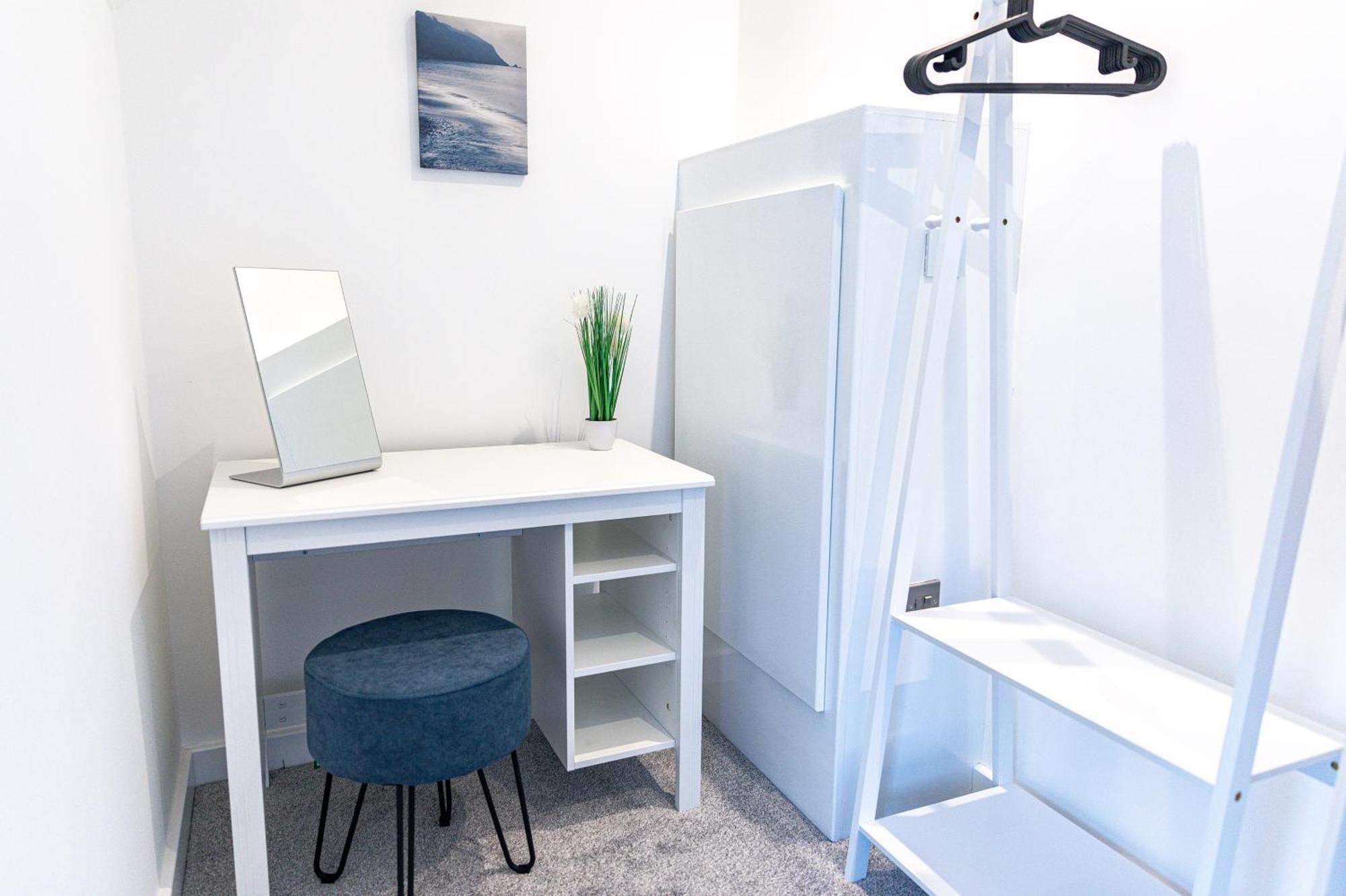 Stylish & Contemporary 2-Bed Townhouse - Parking - Wi-Fi - Netflix Διαμέρισμα Worksop Εξωτερικό φωτογραφία