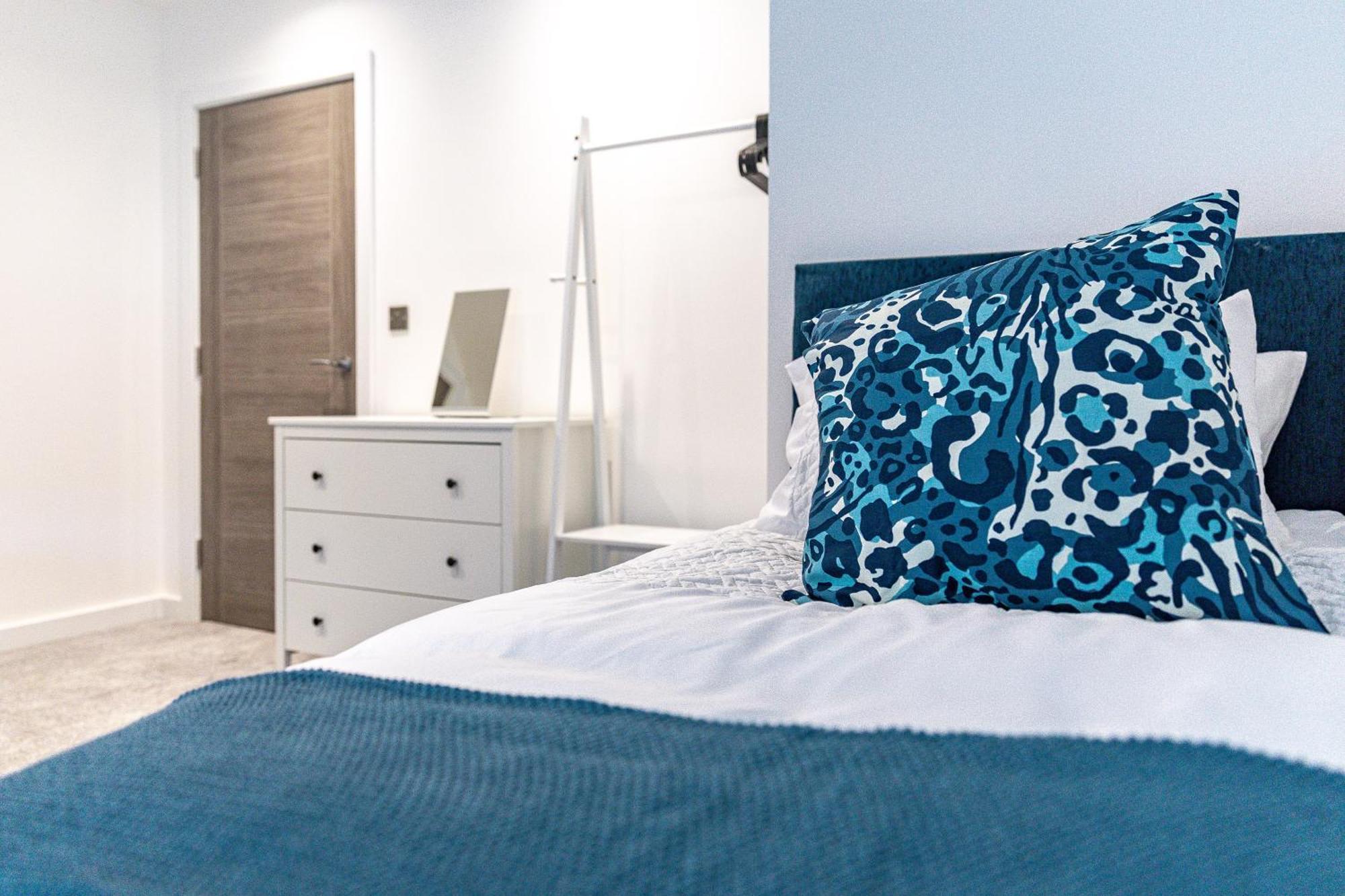 Stylish & Contemporary 2-Bed Townhouse - Parking - Wi-Fi - Netflix Διαμέρισμα Worksop Εξωτερικό φωτογραφία