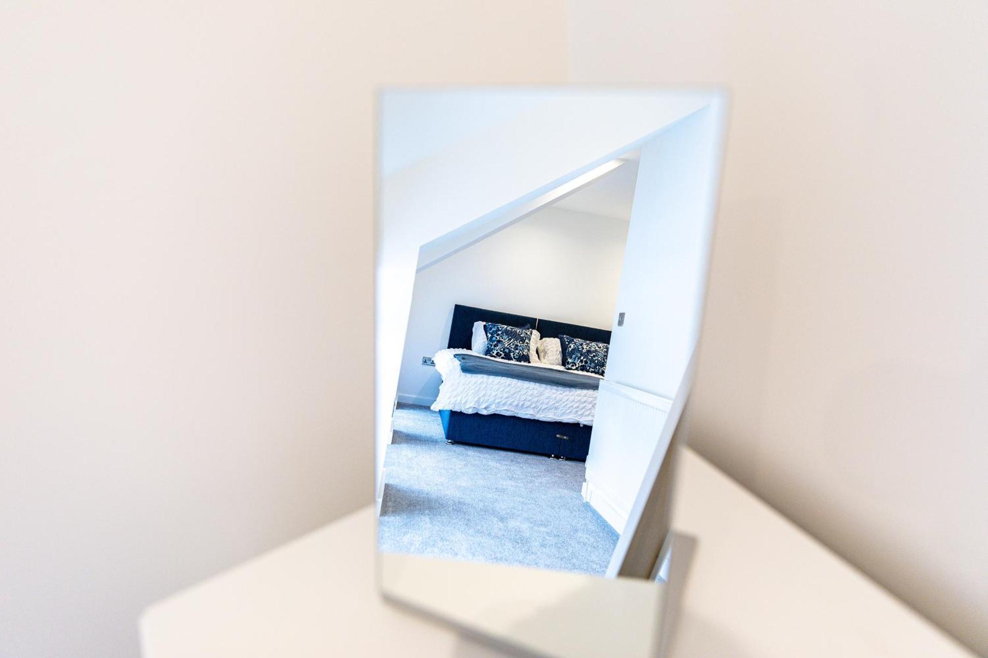 Stylish & Contemporary 2-Bed Townhouse - Parking - Wi-Fi - Netflix Διαμέρισμα Worksop Εξωτερικό φωτογραφία