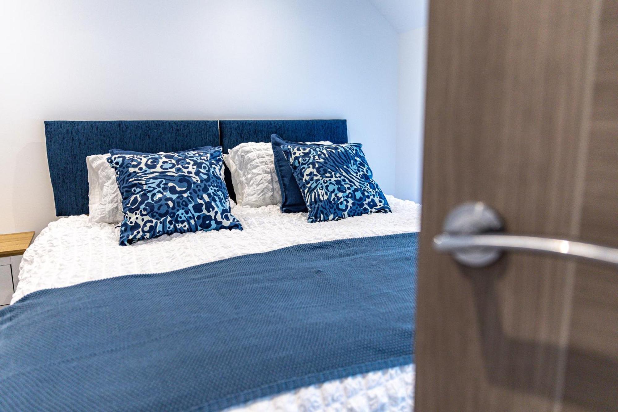 Stylish & Contemporary 2-Bed Townhouse - Parking - Wi-Fi - Netflix Διαμέρισμα Worksop Εξωτερικό φωτογραφία