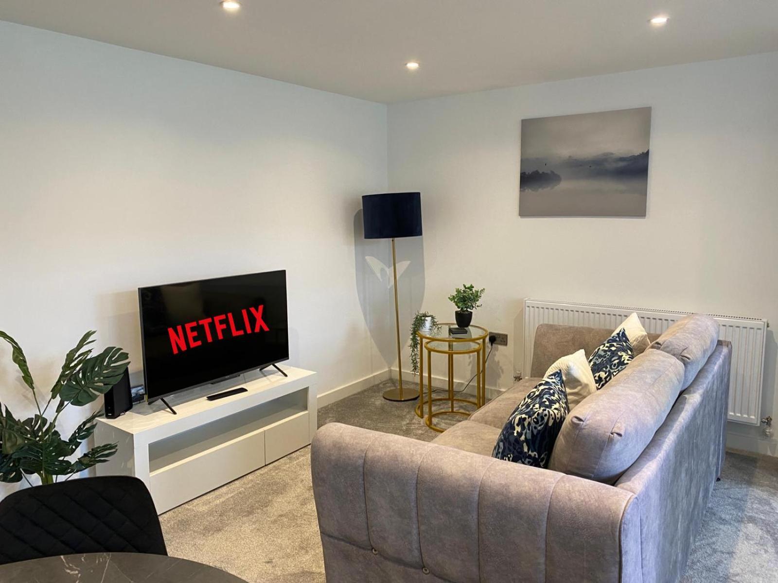 Stylish & Contemporary 2-Bed Townhouse - Parking - Wi-Fi - Netflix Διαμέρισμα Worksop Εξωτερικό φωτογραφία